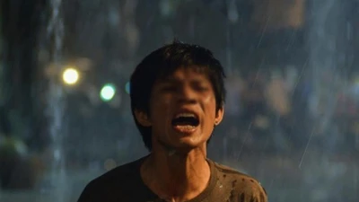 Chàng trai từng bị cha bạo hành, xích chân, phải trốn nhà sống lang bạt khắp nơi