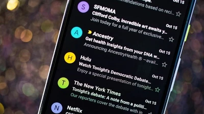Dùng Android không biết mẹo này, vừa nhanh hết pin vừa hại mắt