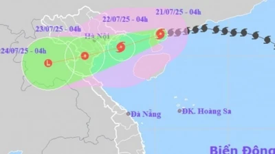 Sau khi đổ bộ Trung Quốc, bão số 3 giờ đang ở đâu?