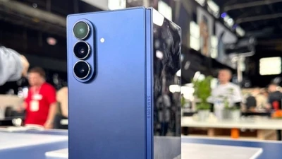 Siêu phẩm màn hình gập Galaxy Z Fold 7 có mấy màu, giá bán ra sao?