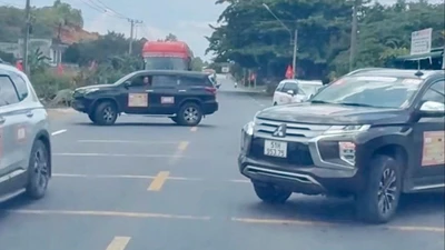 Cơ quan CSĐT vào cuộc vụ ô tô chắn ngang quốc lộ 20