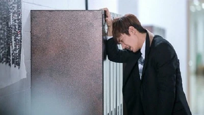 Sợ “mất mật” với món quà tình cũ gửi lại sau đêm đắm say