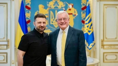 Đặc phái viên của ông Trump tới Kiev, Ukraine bị tập kích dữ dội
