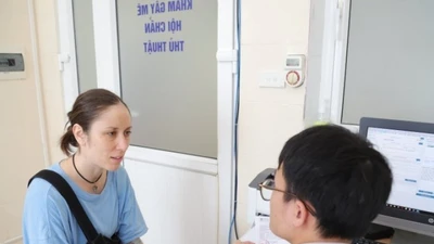 Bác sĩ BV K: Phụ nữ dễ mắc sai lầm chết người khi bỏ qua những dấu hiệu mơ hồ này