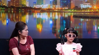 Câu hỏi nhói lòng của bé gái 8 tuổi khiến bậc cha mẹ phải suy ngẫm