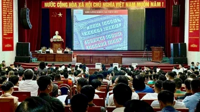 'Sốt' đất đấu giá lan rộng, thiết lập mặt bằng giá mới