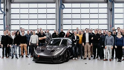 Porsche 935 2019 lần đầu xuất hiện với thân carbon cực ấn tượng
