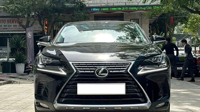 Lexus NX300 đang được chào bán ở Hà Nội với mức giá khó tin