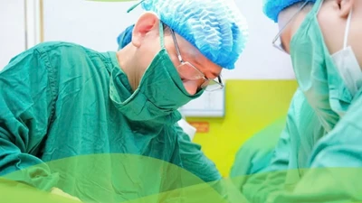 10 năm khổ sở chung sống với sa sinh dục được phẫu thuật giải thoát