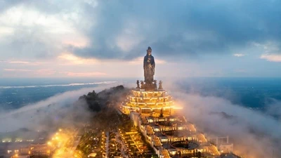 Những trải nghiệm “độc lạ” chỉ có ở núi Bà Đen sau 5h chiều