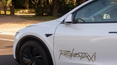 Tesla của Elon Musk ra mắt robotaxi tự lái tại Austin, cổ phiếu tăng vọt 10%