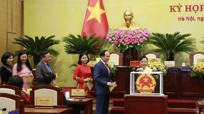 Việc miễn nhiệm, bãi nhiệm thành viên UBND bằng hình thức biểu quyết công khai hoặc bỏ phiếu kín. (Ảnh minh hoạ). 