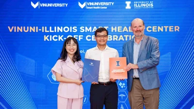 Lễ Ra mắt Trung tâm Nghiên cứu Sức khỏe Thông minh VinUni-Illinois (VISHC) có sự tham gia của đại diện Lãnh đạo Trường Đại học VinUni và Đại học Illinois Urbana-Champaign (UIUC).
