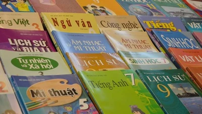 Thanh tra, hoàn thiện việc biên soạn sách giáo khoa