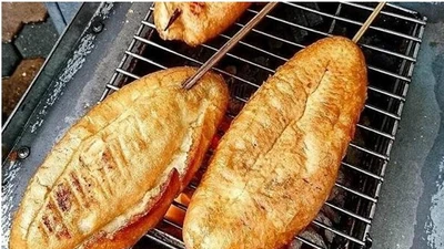 Nguy cơ ung thư khi ăn bánh mì nướng quá kỹ