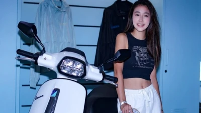 Giá xe ga Vespa Sprint giữa tháng 7/2025, ưu đãi 6 triệu đồng