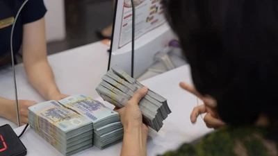 UOB dự báo tăng trưởng của Việt Nam khoảng 6% năm 2024