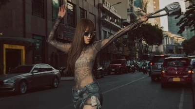 Thúy Ngân ngày càng "nổi loạn", ăn mặc táo bạo