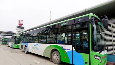 Nội thất đơn giản của buýt nhanh BRT bị tố đội giá
