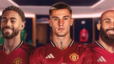 Liverpool, Man United khổ vì tiêu quá nhiều tiền chuyển nhượng?