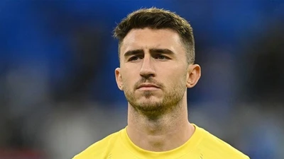 Tin mới nhất bóng đá sáng 4/9: FIFA không cho Laporte chuyển sang Athletic Bilbao
