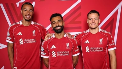 Liverpool chi 200 triệu bảng xây "tam tấu" mới: Áp lực kế thừa Salah - Mane - Firmino