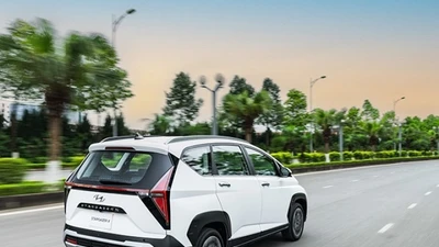Giá xe Hyundai Stargazer lăn bánh kèm ưu đãi tháng 9/2025