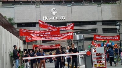 Cư dân Home City lại tuần hành phản đối chủ đầu tư
