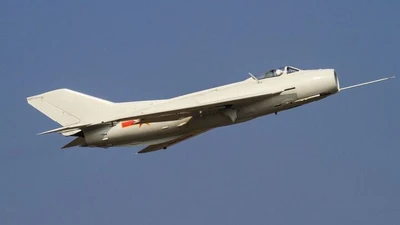 "Ông cụ" MiG-19 của Trung Quốc có thể biến thành máy bay cảm tử