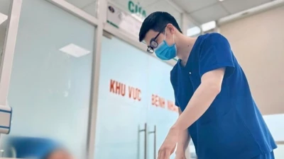 Làm việc ngoài trời nắng 42 độ, người đàn ông nguy kịch