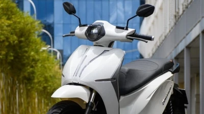 Xe điện dáng đẹp, cốp to hơn Lead, sạc điện 4 tiếng đi 285 km