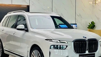 BMW giảm giá 800 triệu đồng cho dòng xe X7 tại Việt Nam