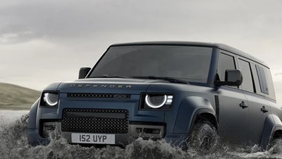 Land Rover Defender phiên bản nâng cấp lộ diện