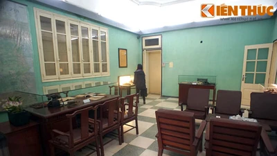 Phòng làm việc của Đại tướng Văn Tiến Dũng thời chống Mỹ