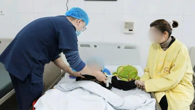 Nhiều trẻ nhỏ ở Hà Nội co giật, viêm não vì cúm