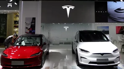 Tesla ngừng nhận đơn đặt hàng mới cho hai mẫu ôtô nhập Mỹ