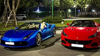 Chiêm ngưỡng bộ đôi Ferrari mui trần bạc tỷ của đại gia Hà Nội