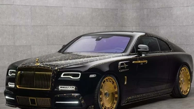Mansory "hô biến" Rolls-Royce Wraith thành kiệt tác sợi carbon vàng 24k