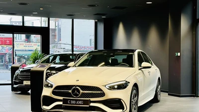 Mercedes-Benz Việt Nam nâng cấp C-Class 2025, từ 1,599 tỷ đồng