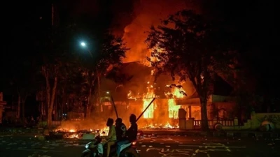 Indonesia: Nhà của bộ trưởng bị cướp phá giữa biểu tình