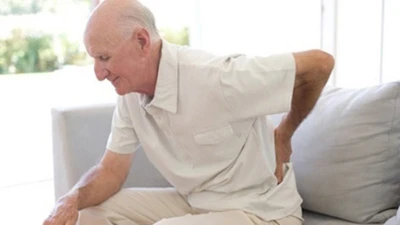 Cách ngừa viêm khớp hiệu quả cho người cao tuổi