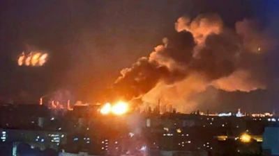 Loạt tên lửa tầm xa mới của Ukraine tấn công nhà máy lọc dầu: Nga găp khó khăn ra sao?