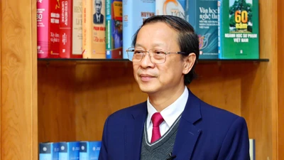 Thứ trưởng Bộ GD&ĐT: Ra đề không đánh đố để không cần học thêm