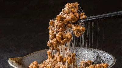 Món đặc sản Nhật Bản "bốc mùi" nồng nặc, ăn một lần nhớ mãi