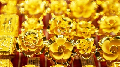 Vàng miếng và vàng nhẫn cùng tăng mạnh, nhà đầu tư cần thận trọng