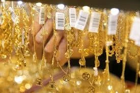 Giá vàng 12/5: Giá vàng thế giới lao dốc, vàng trong nước giảm mạnh