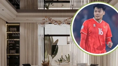 Cầu thủ Thành Chung khoe ảnh nhà mới đẹp như lâu đài