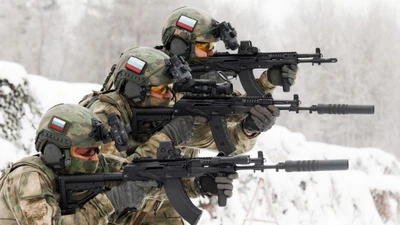 AK-12 – Tinh hoa mới của dòng súng huyền thoại Kalashnikov có làm nên chuyện?
