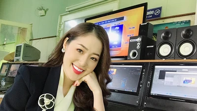 Ngắm body quyến rũ khó rời mắt của “nữ thần thời tiết Quảng Ninh“
