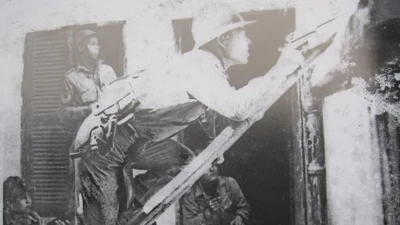 Cuộc chiến 60 ngày đêm ở Hà Nội năm 1946 qua ảnh (1)